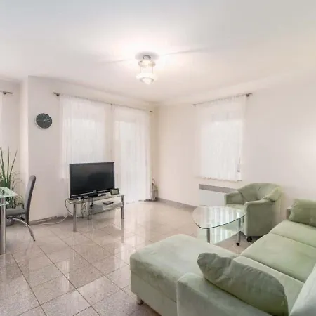 Funkcjonalny Apartament Blisko Plazy Z Balkonem W Miedzyzdrojach By Noclegi Renters Międzyzdroje